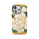 Rozświetlone słońcem białe kwiaty