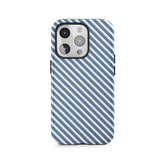 Niebieskie ukośne paski